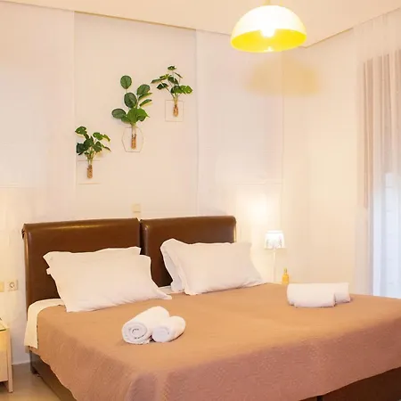 Mathios Villa